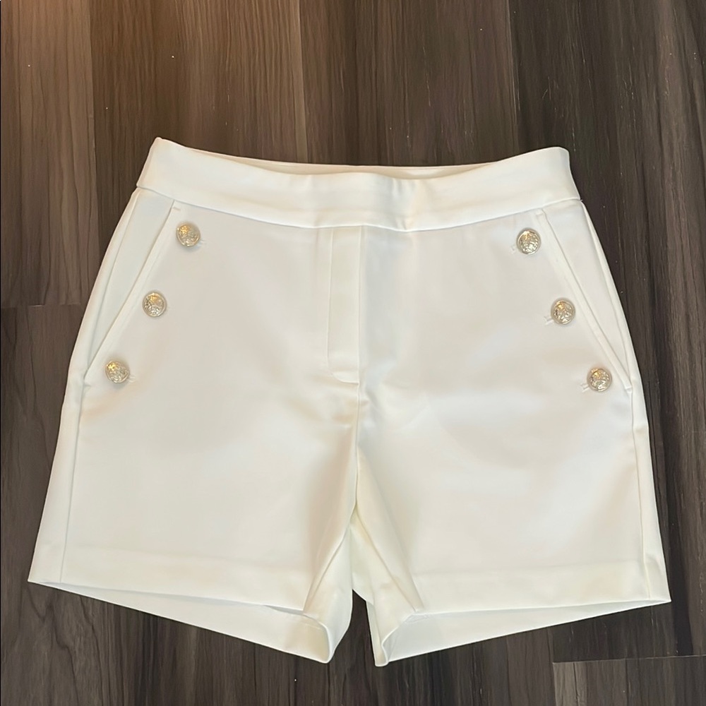 Elegant White Women's Shorts